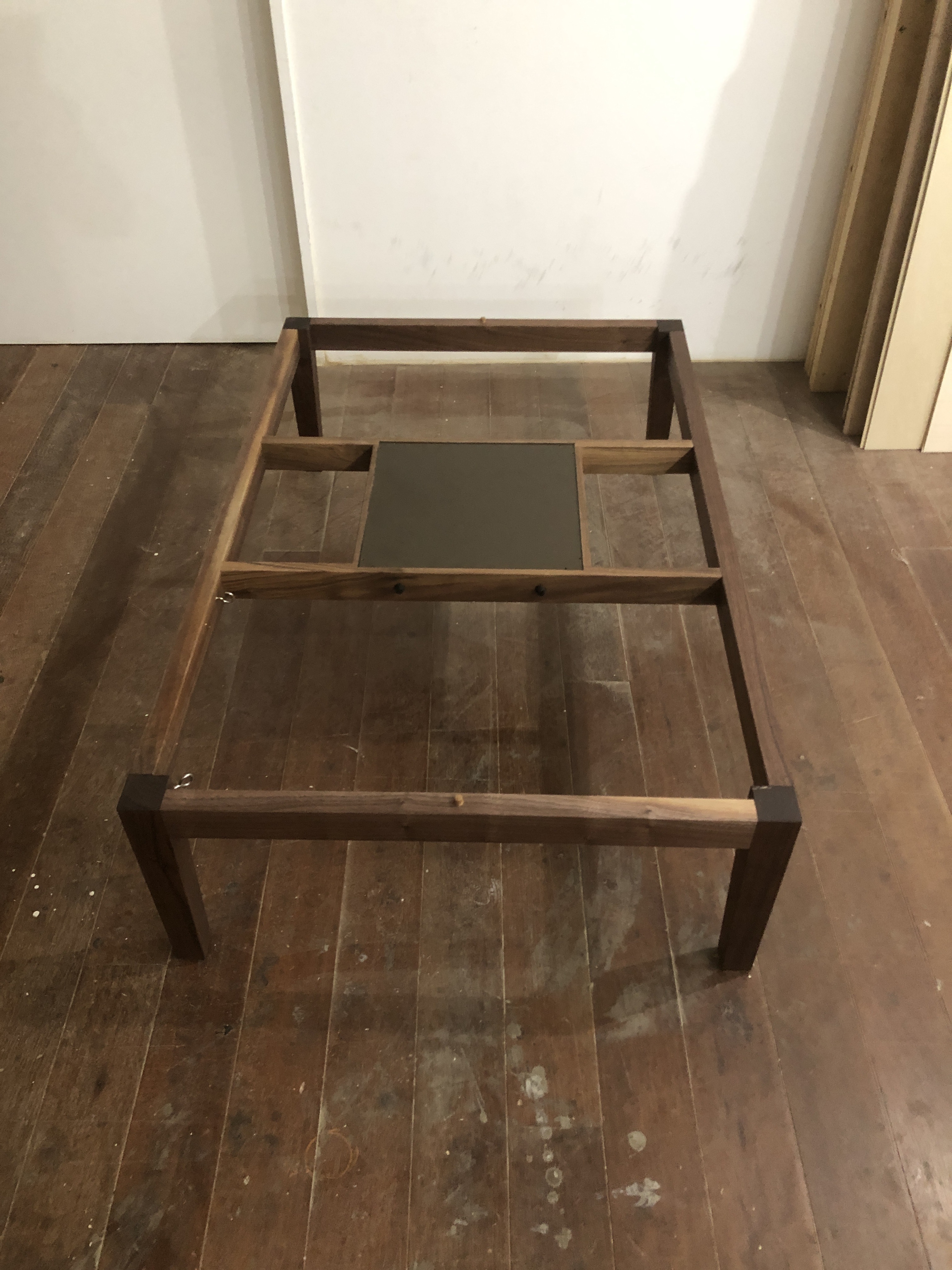 ウォールナットのこたつテーブル | 大阪のオーダー家具工房 | ZOO | 無垢材